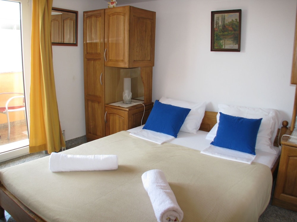 Apartments Bosnjak
