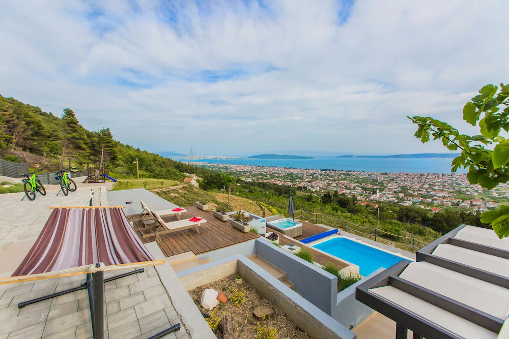 Villa Blue Hill