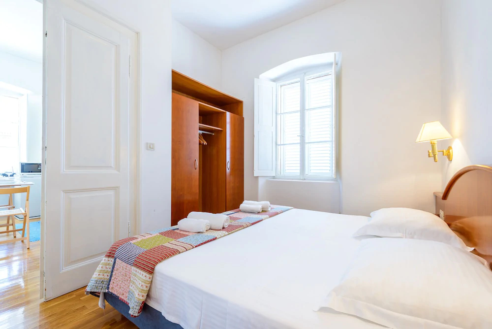 Apartments Eta
