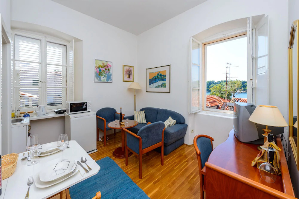 Apartments Eta