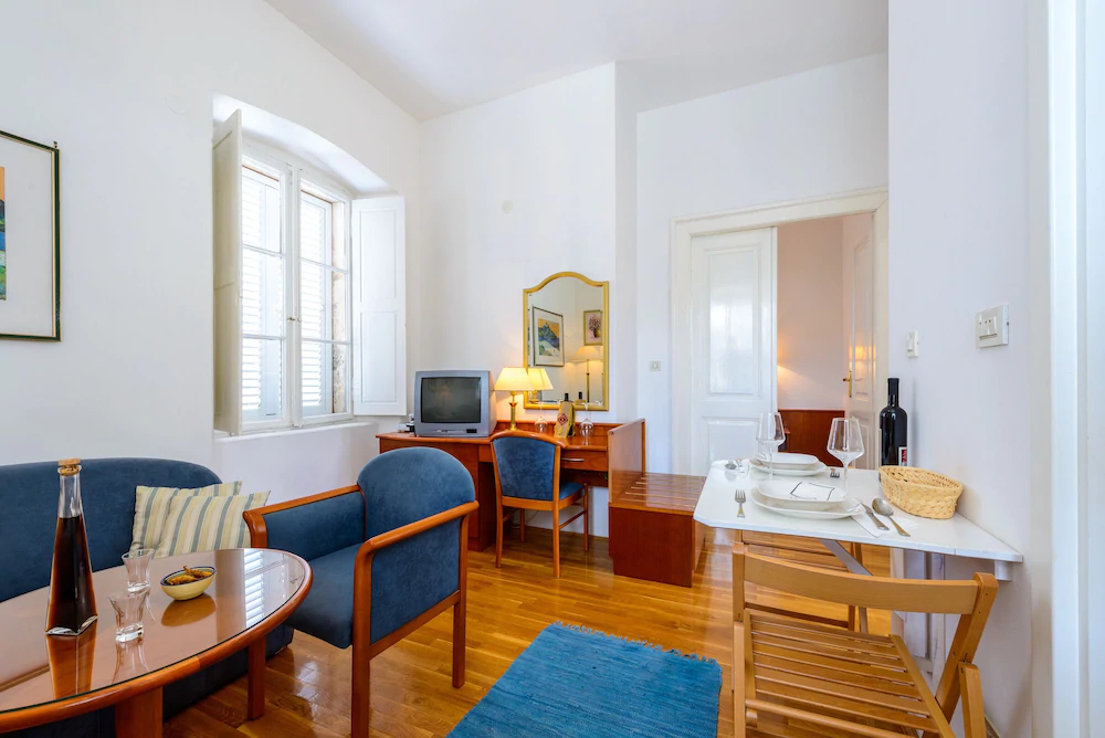 Apartments Eta