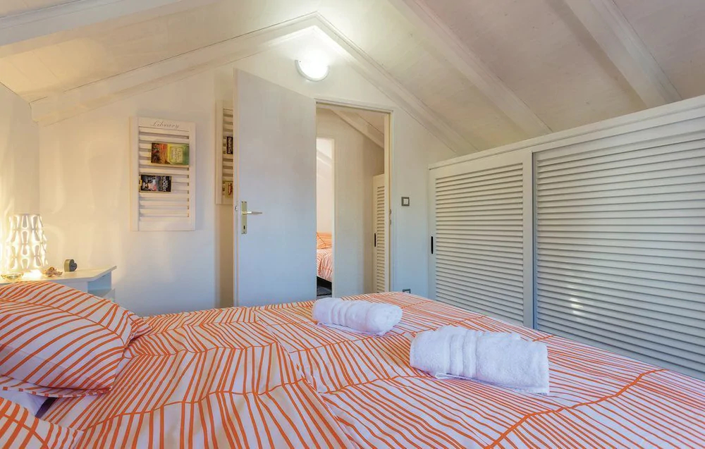 House Dina