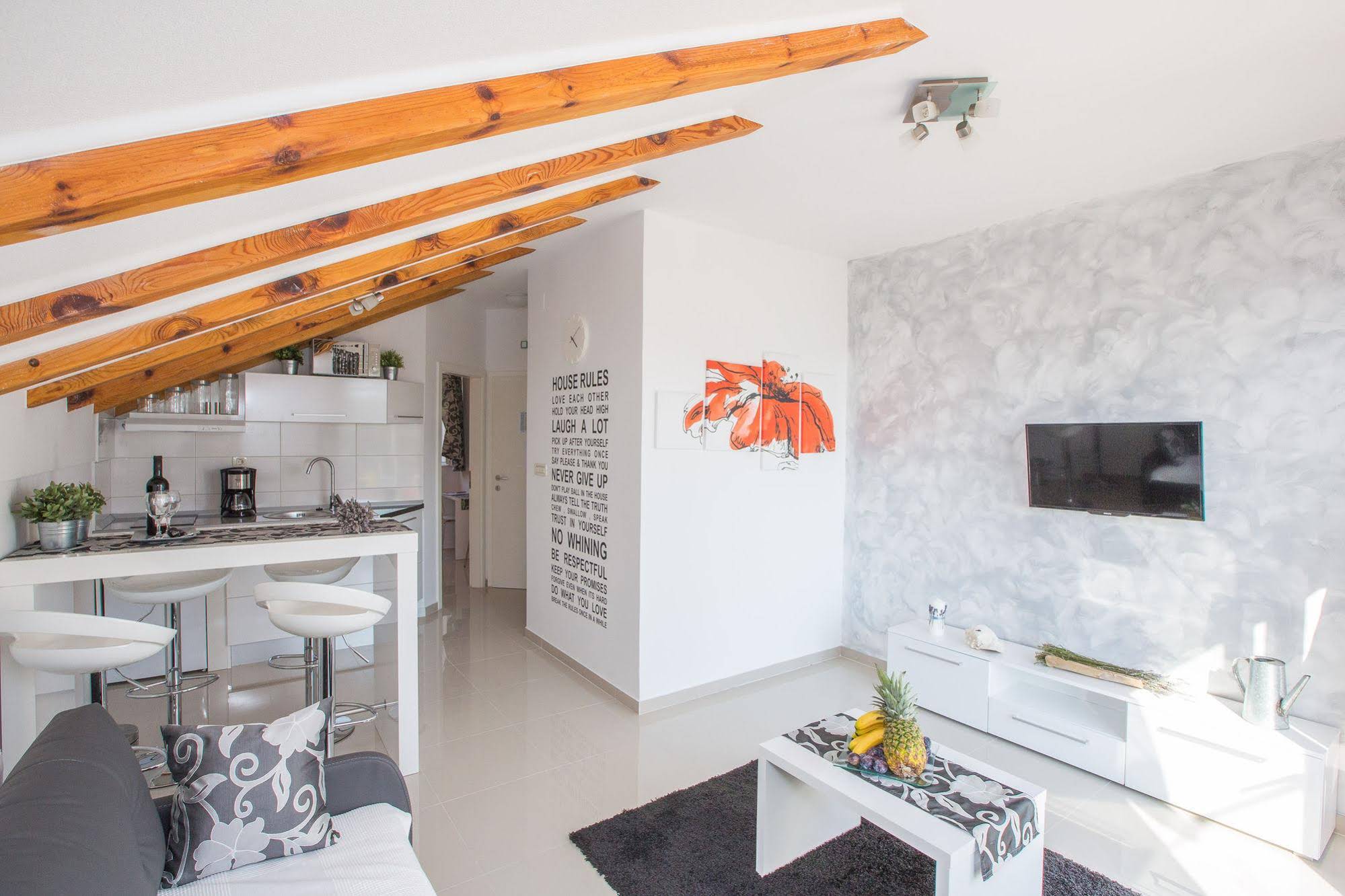 Overwhelming Mediterranean Sunset Apartments