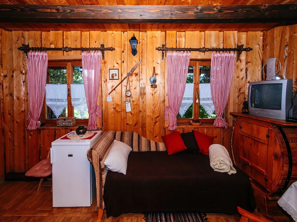 Serene Holiday Home