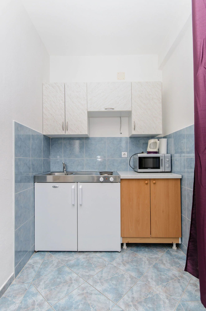 Apartment And Rooms Ivan
