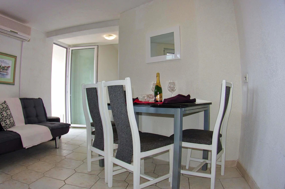 Apartments Lux