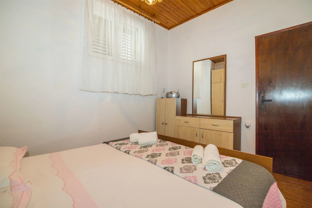 Apartments Josip