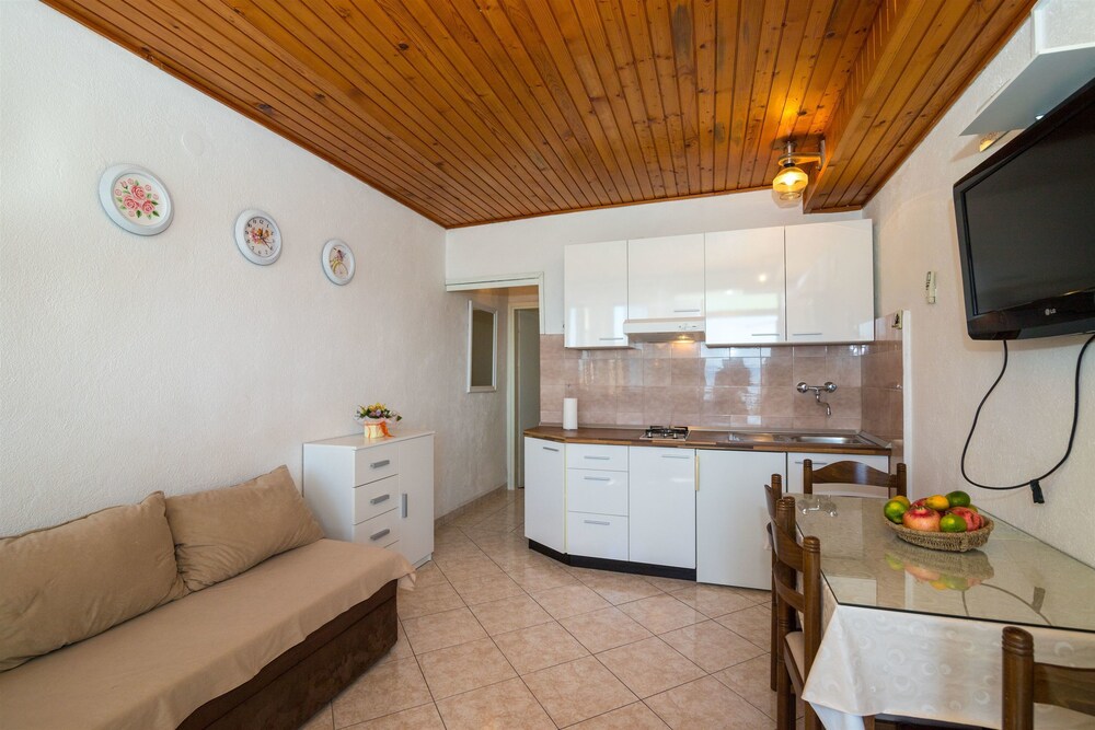 Apartments Josip