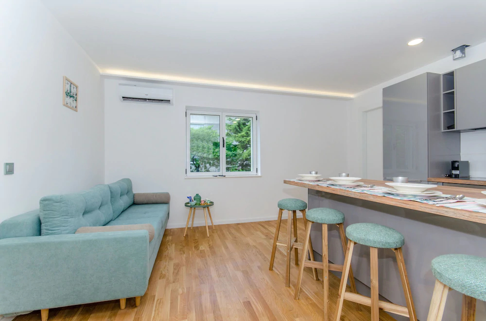 Apartments M & M