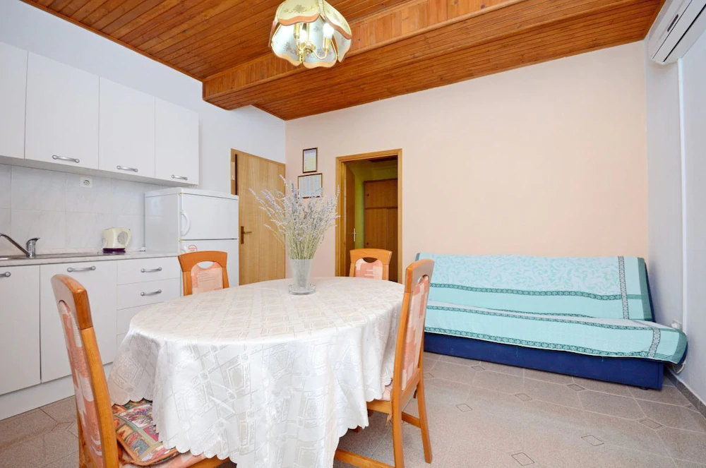 Apartments Marinko