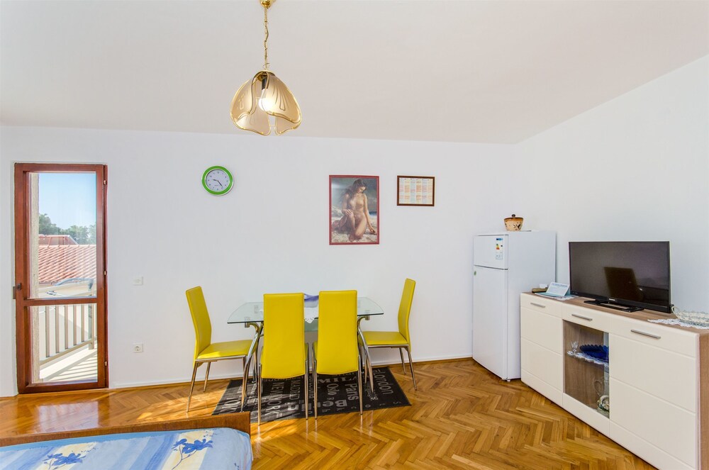 Apartments Marinko