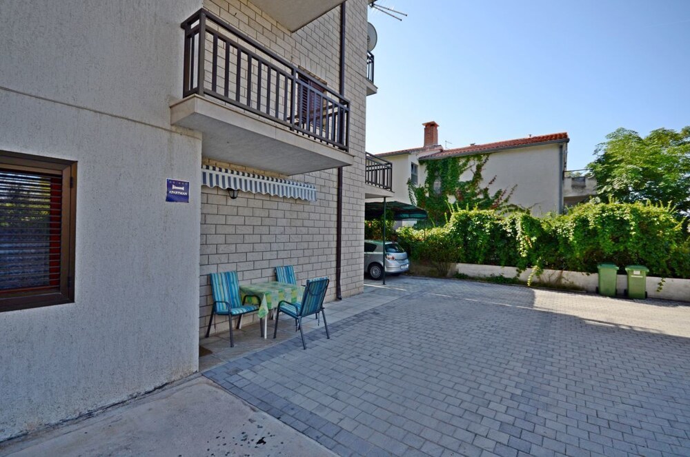 Apartments Marinko