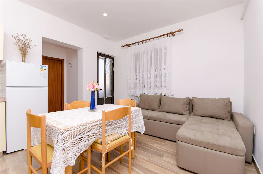 Apartments Marinko
