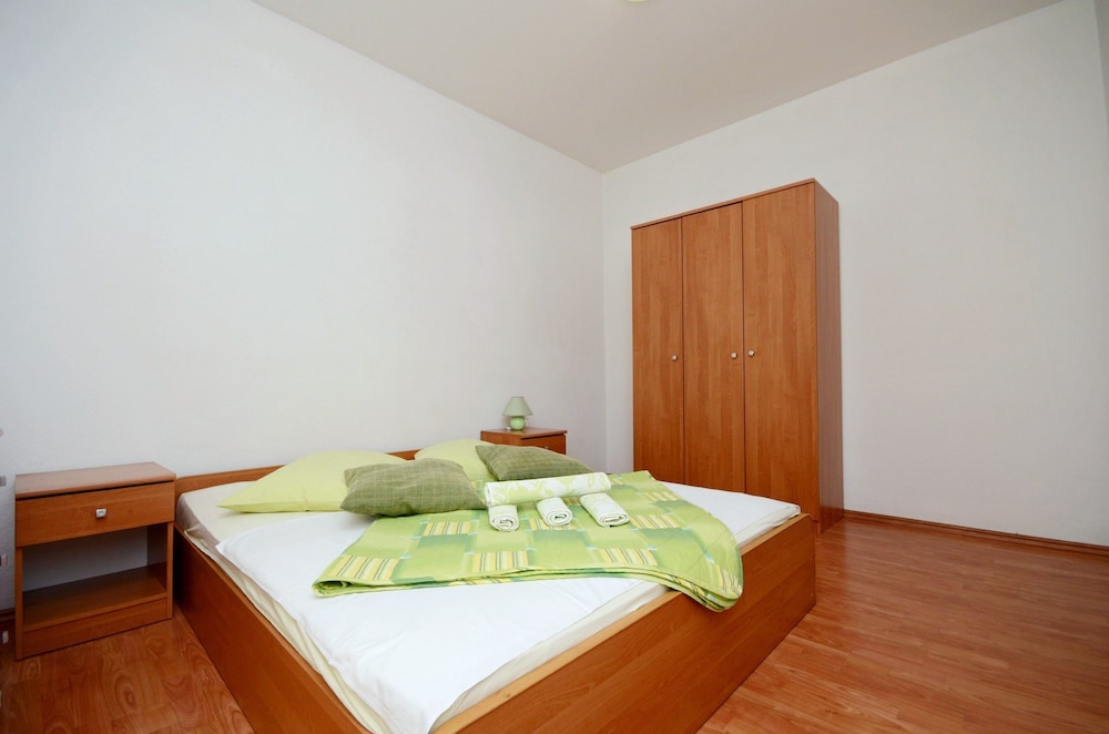Apartments Pero