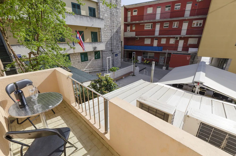 Apartments Srdan