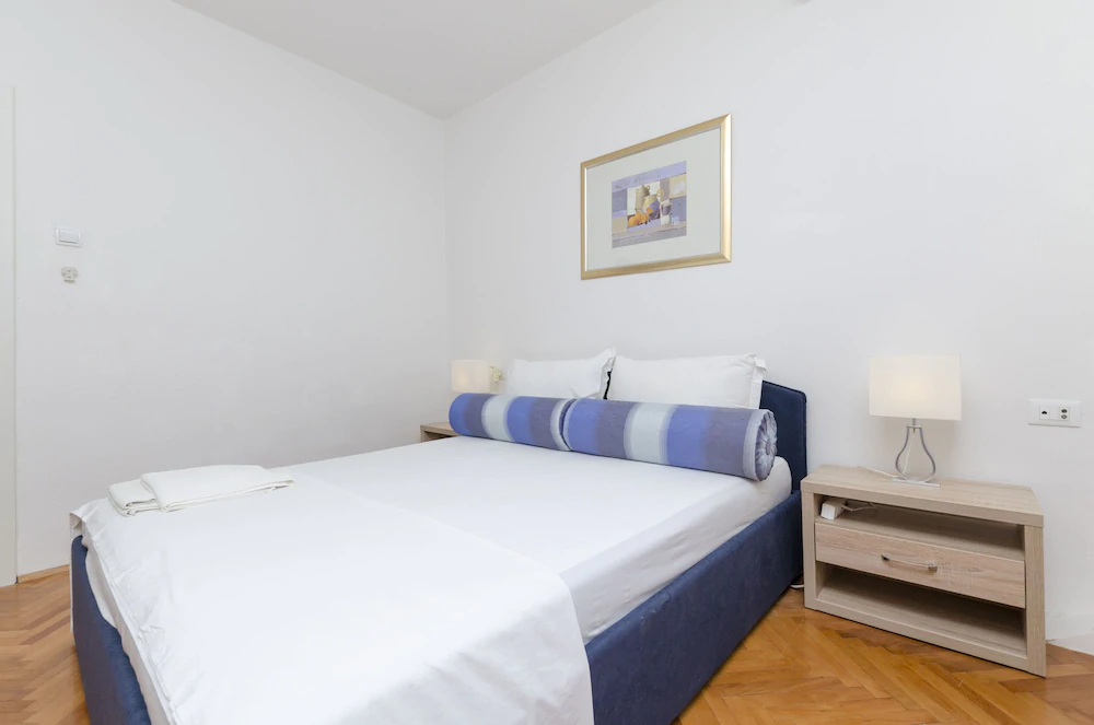 Apartments Srdan