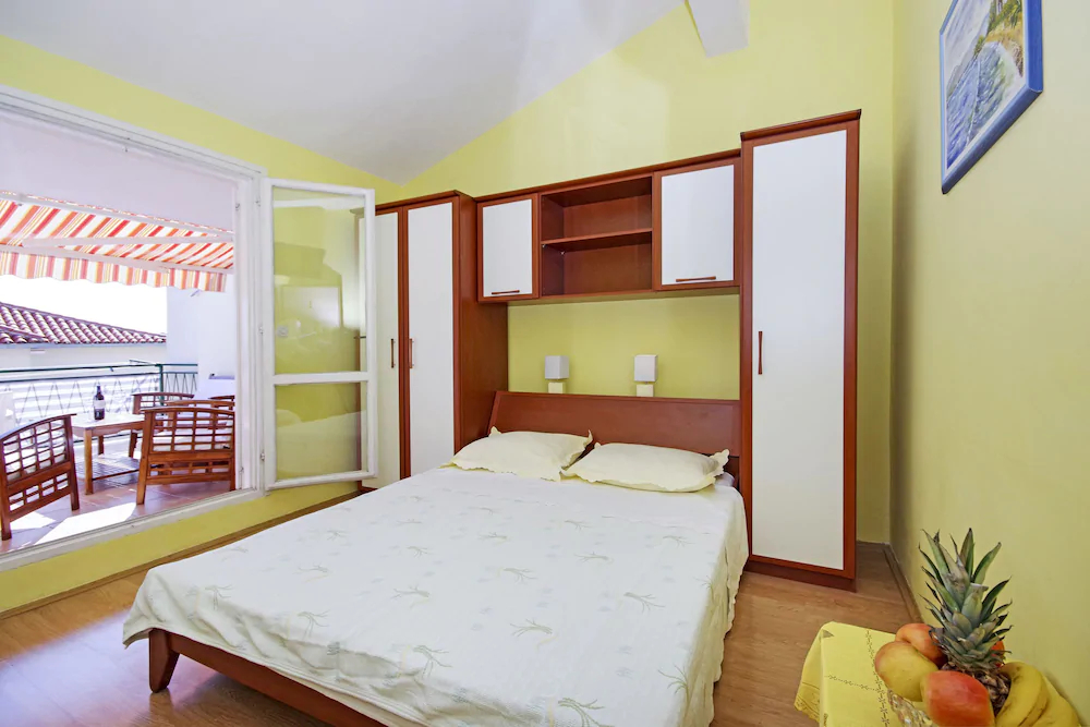 Apartments Sretan