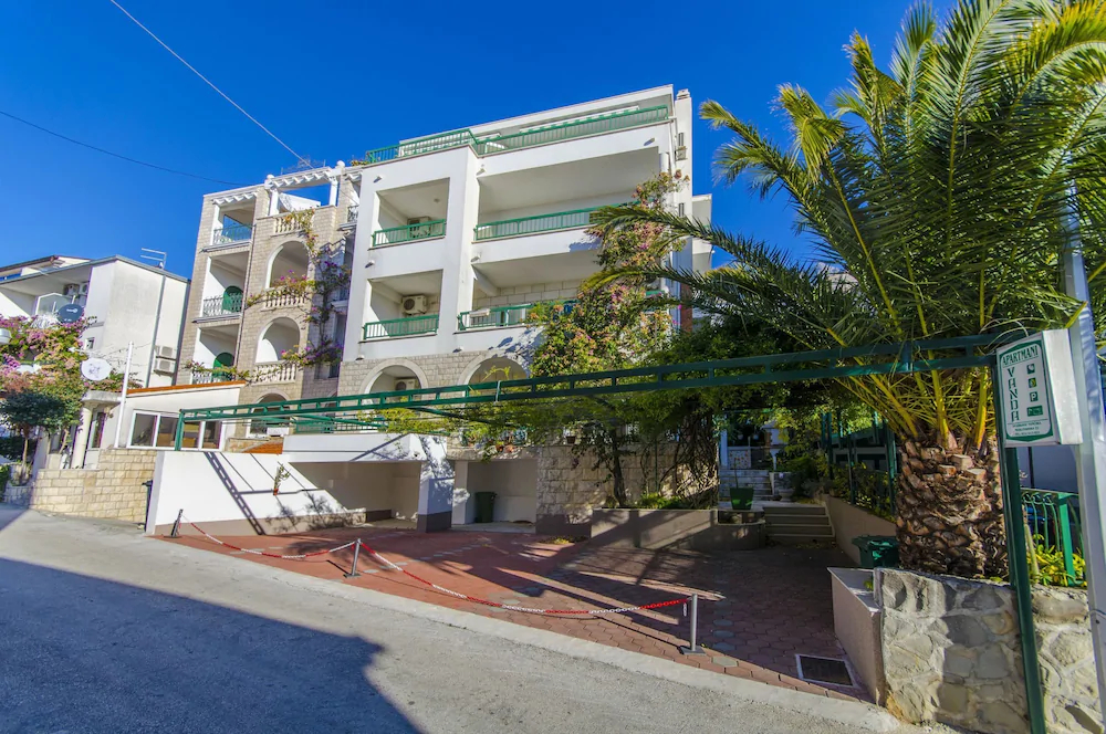 Apartments Tonci