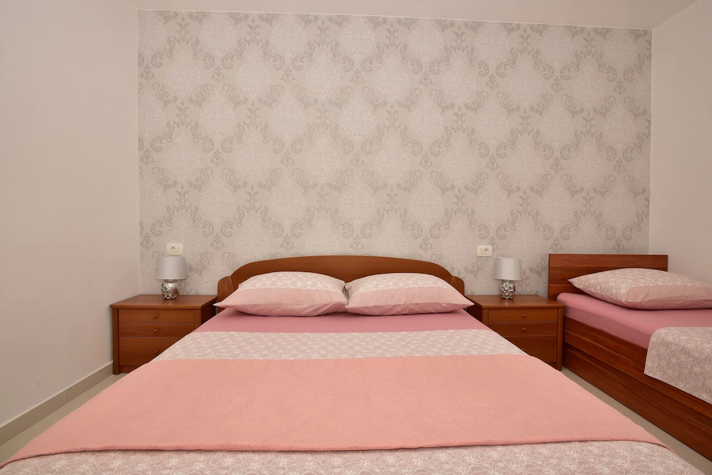 Ivana Apartments