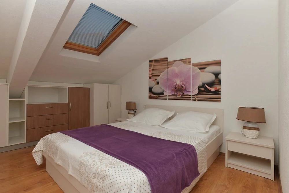 Ivana Apartments