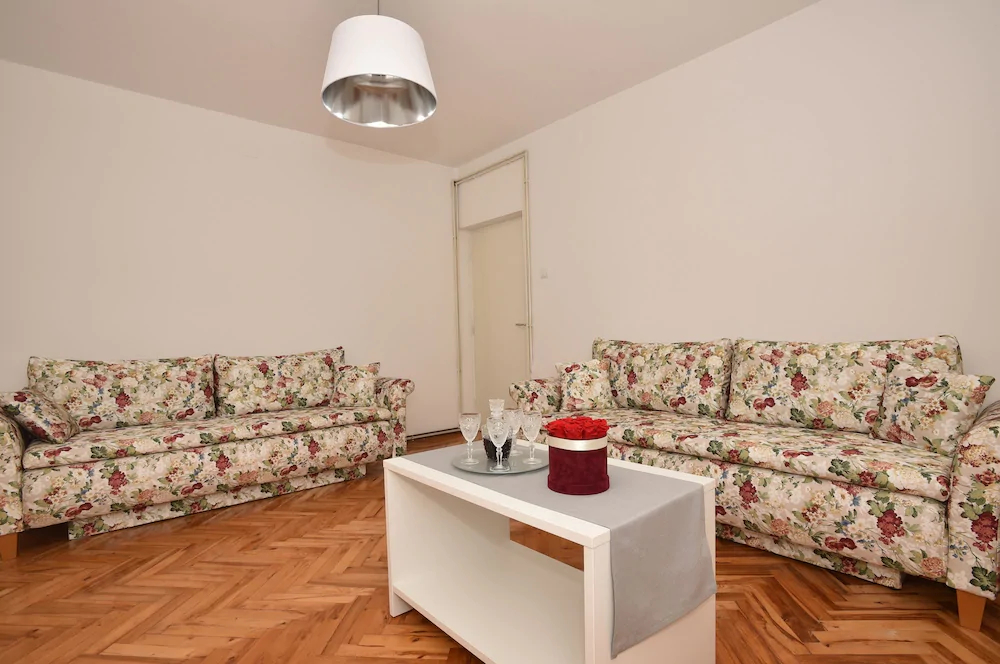 Ivana Apartments
