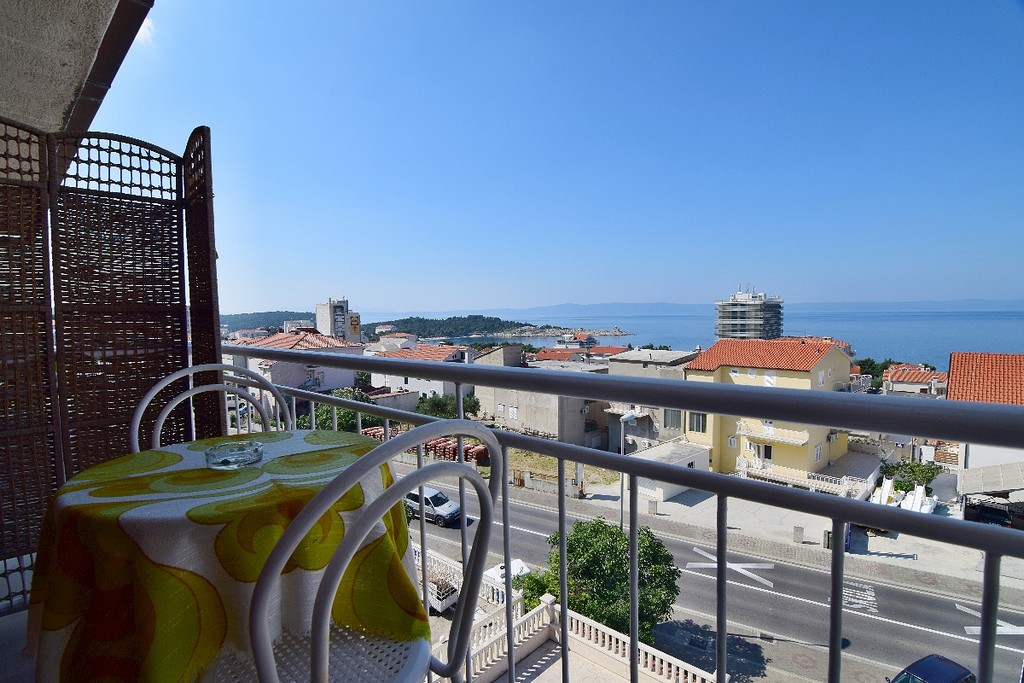 Renata Apartments