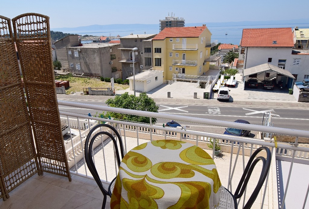 Renata Apartments