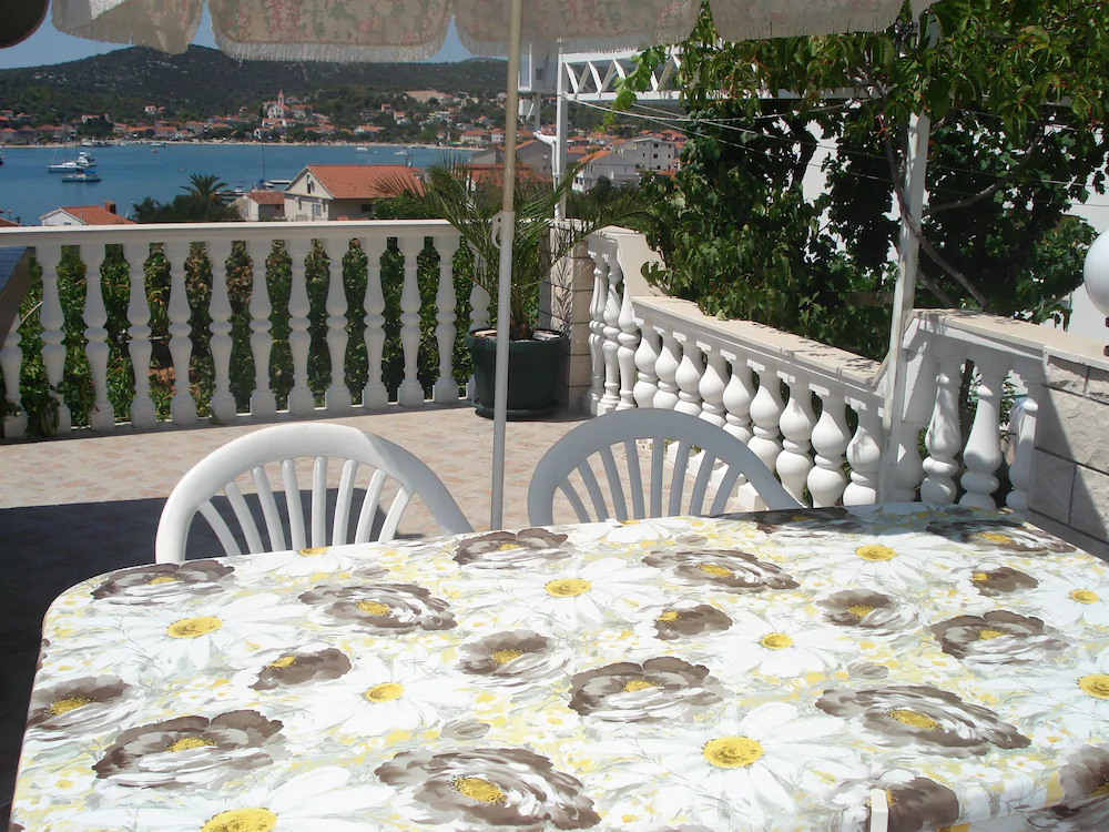 Apartment Frane