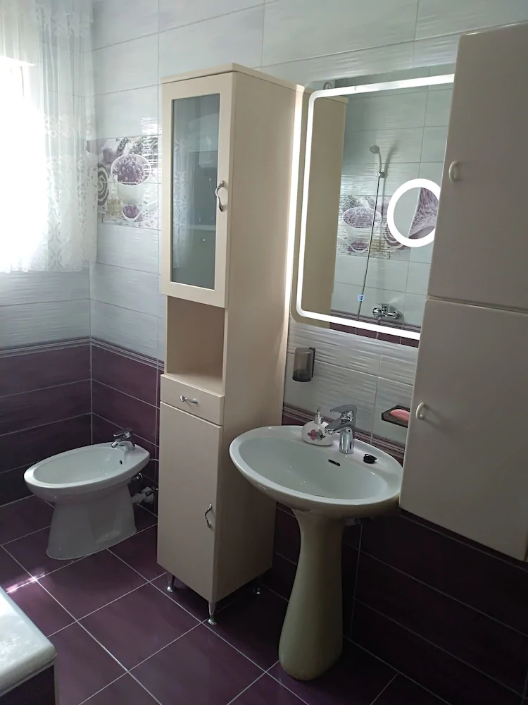 Apartment Frane