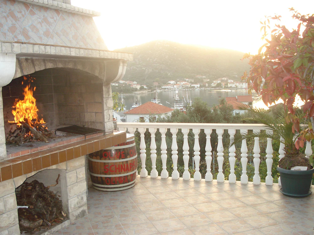 Apartment Frane