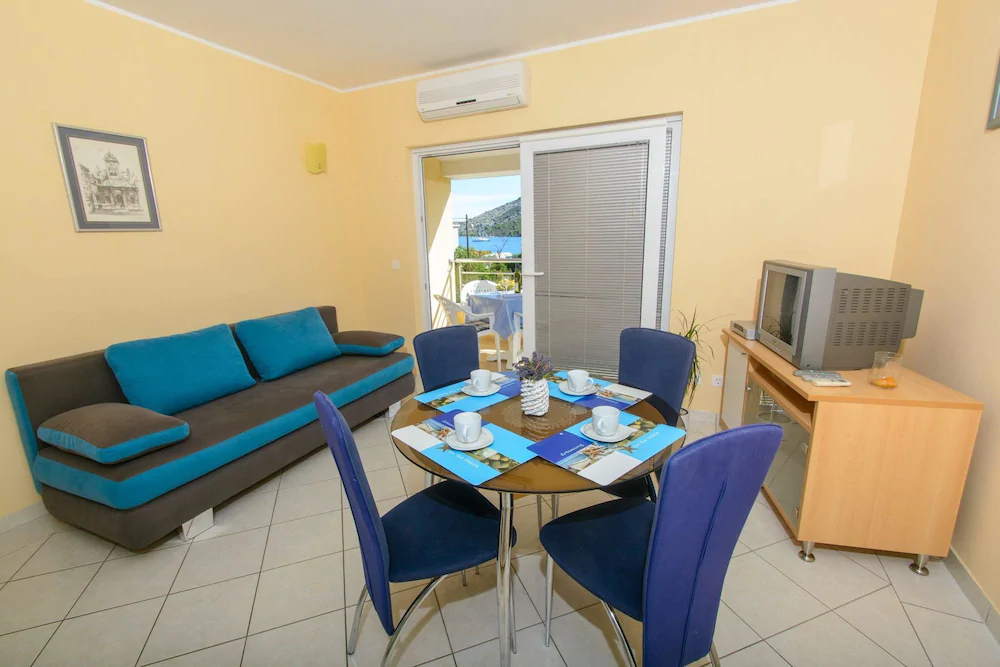 Apartments Anton