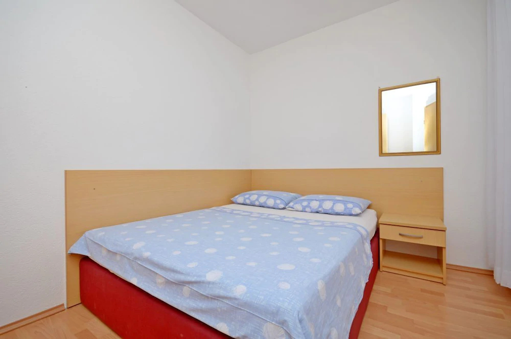 Apartments Jakov