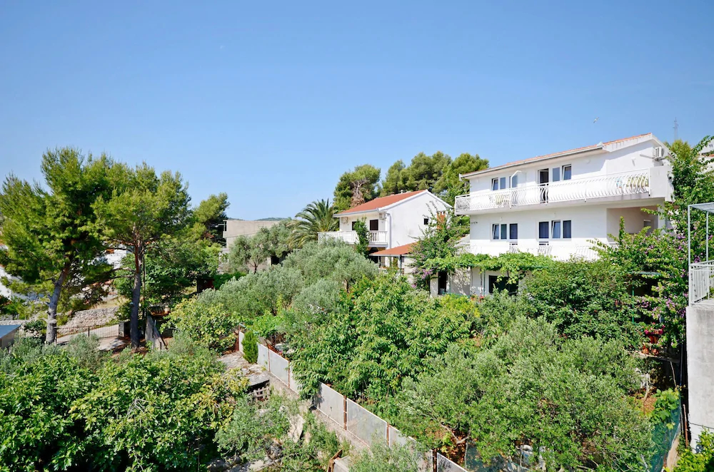 Apartments Jakov