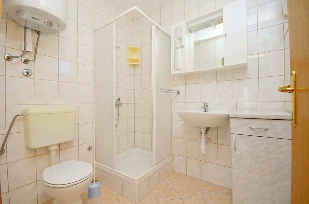 Apartments Jakov