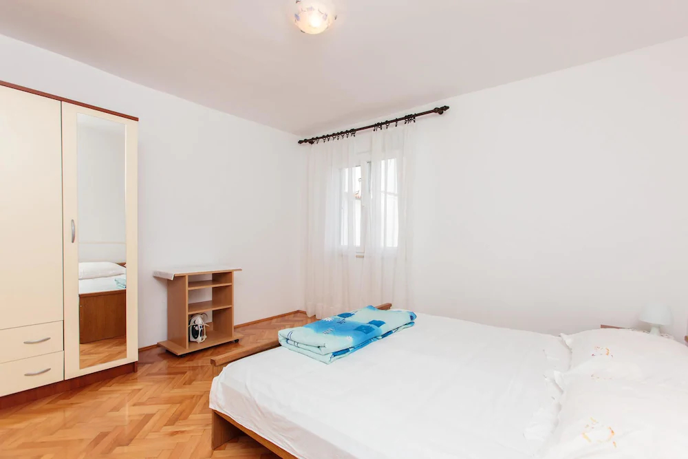 Apartments Marija Vinisce