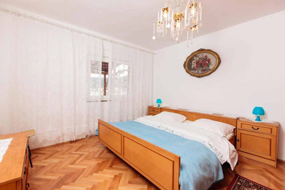 Apartments Marija Vinisce