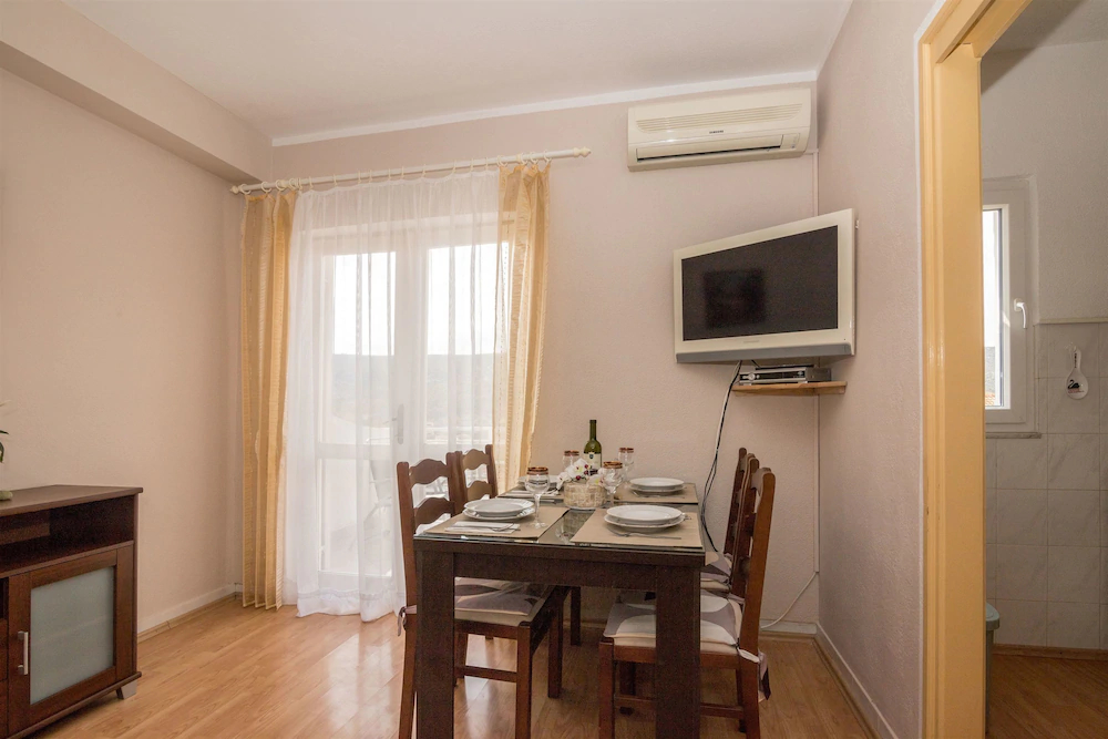 Apartments Mirjana