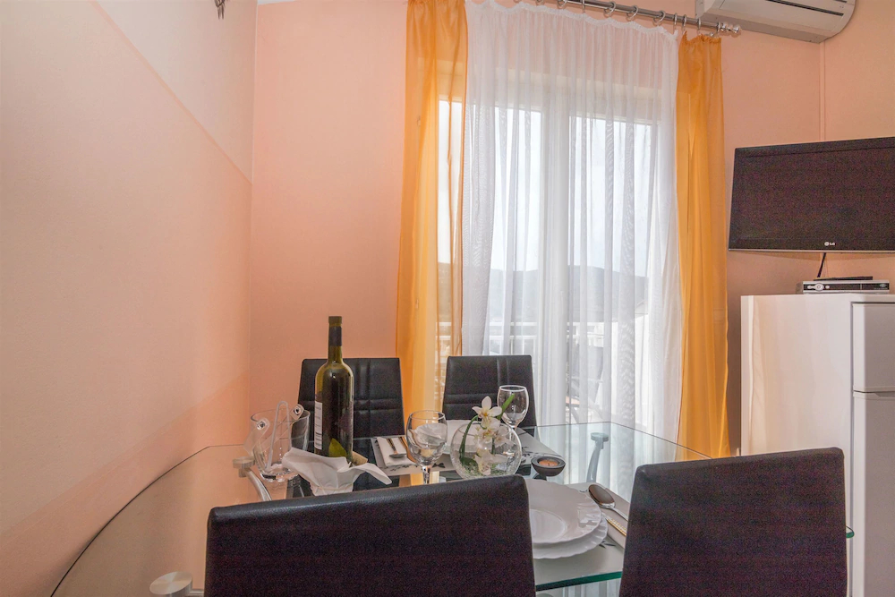 Apartments Mirjana