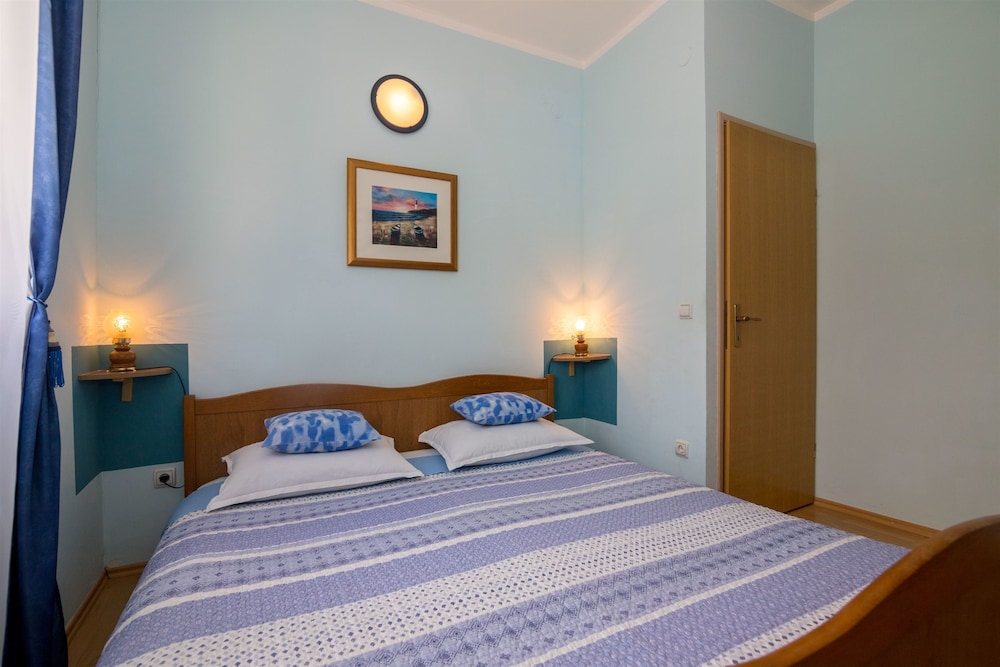 Apartments Mirjana