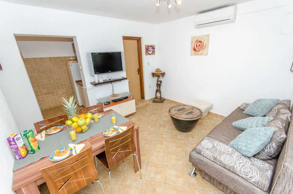 Apartments Otjana