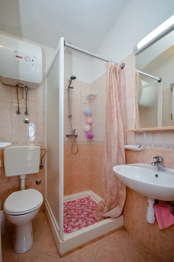 Apartments Zlatko
