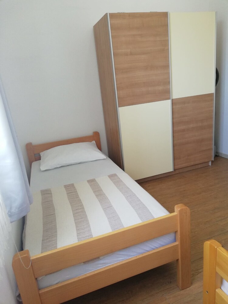 House Anela