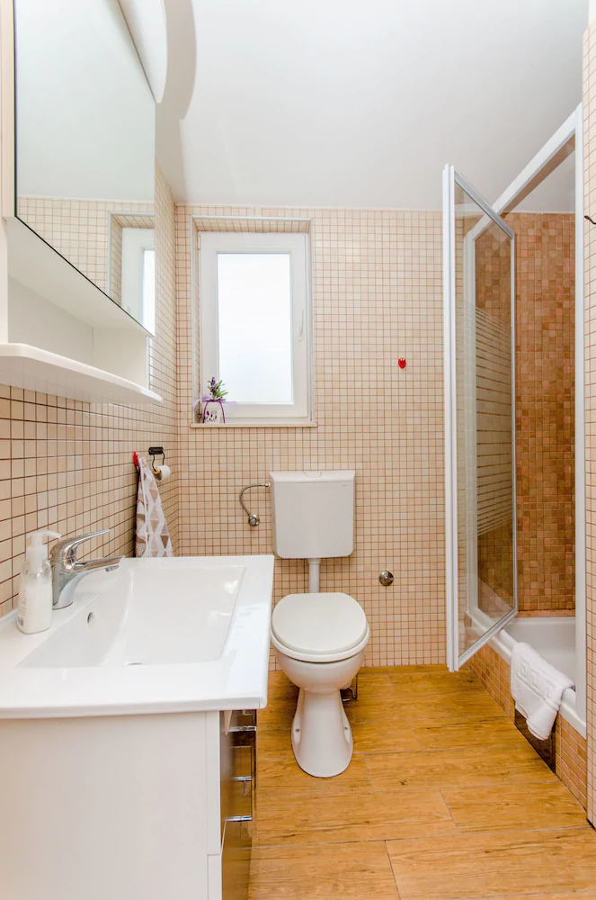 House Anela