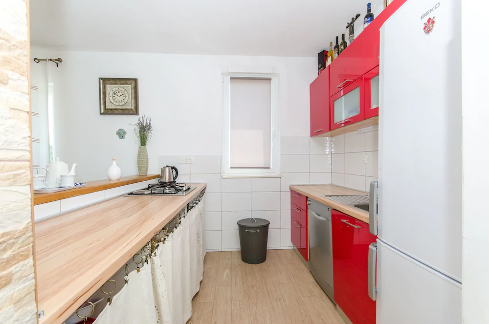 House Anela