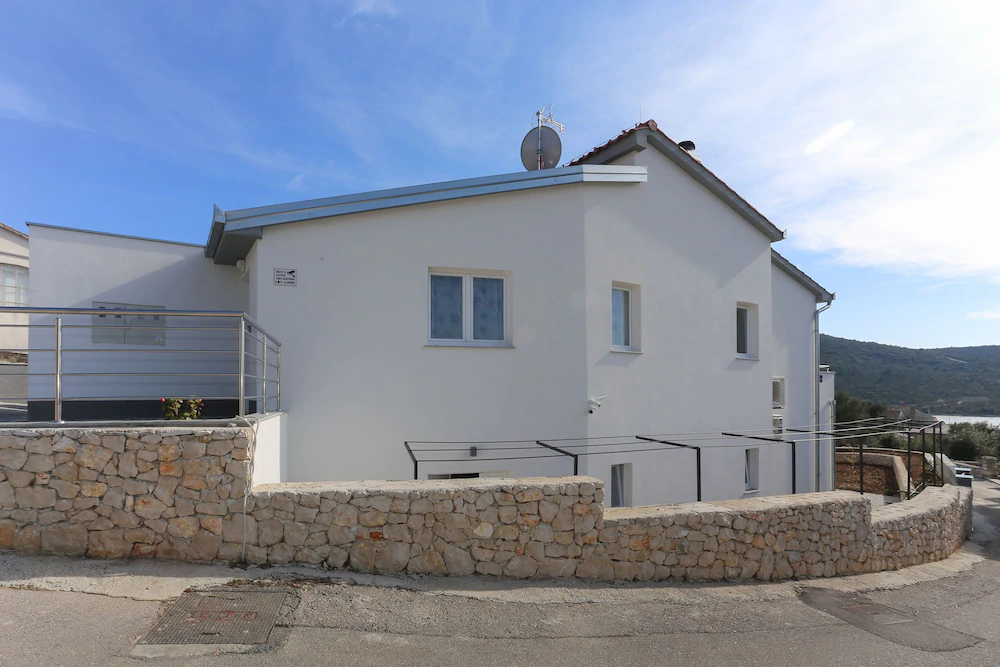 House Ivica