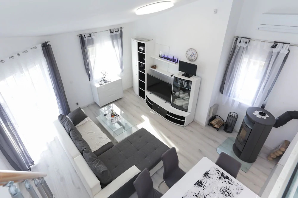 House Ivica