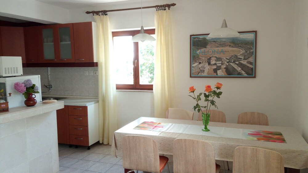 House Miro