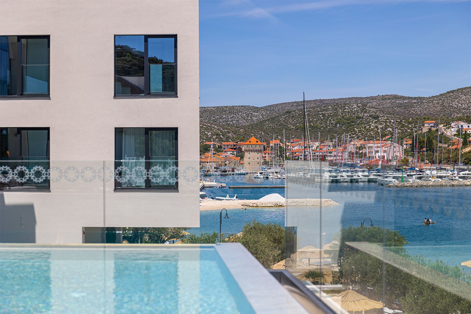 Marinus Beach Hotel