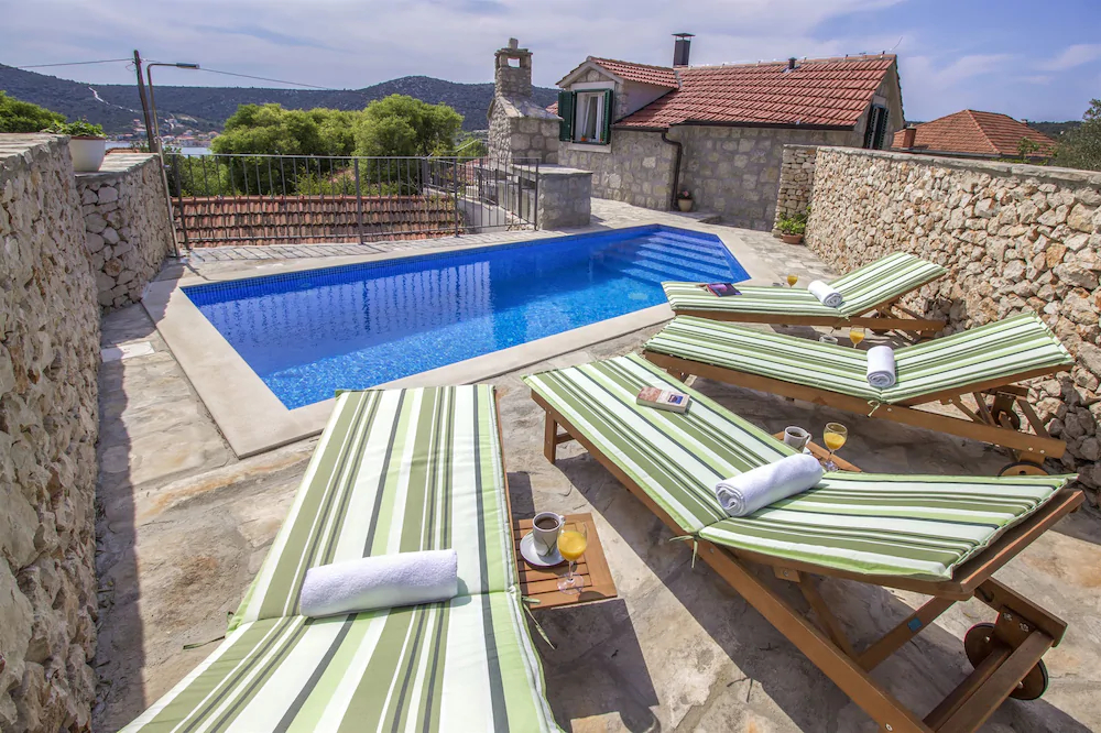 Dalmatian Stone Villa Burica