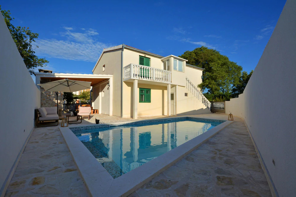 Villa Mr.H